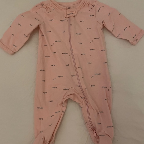 0-3month Baby girl sleepers - Picture 4 of 6